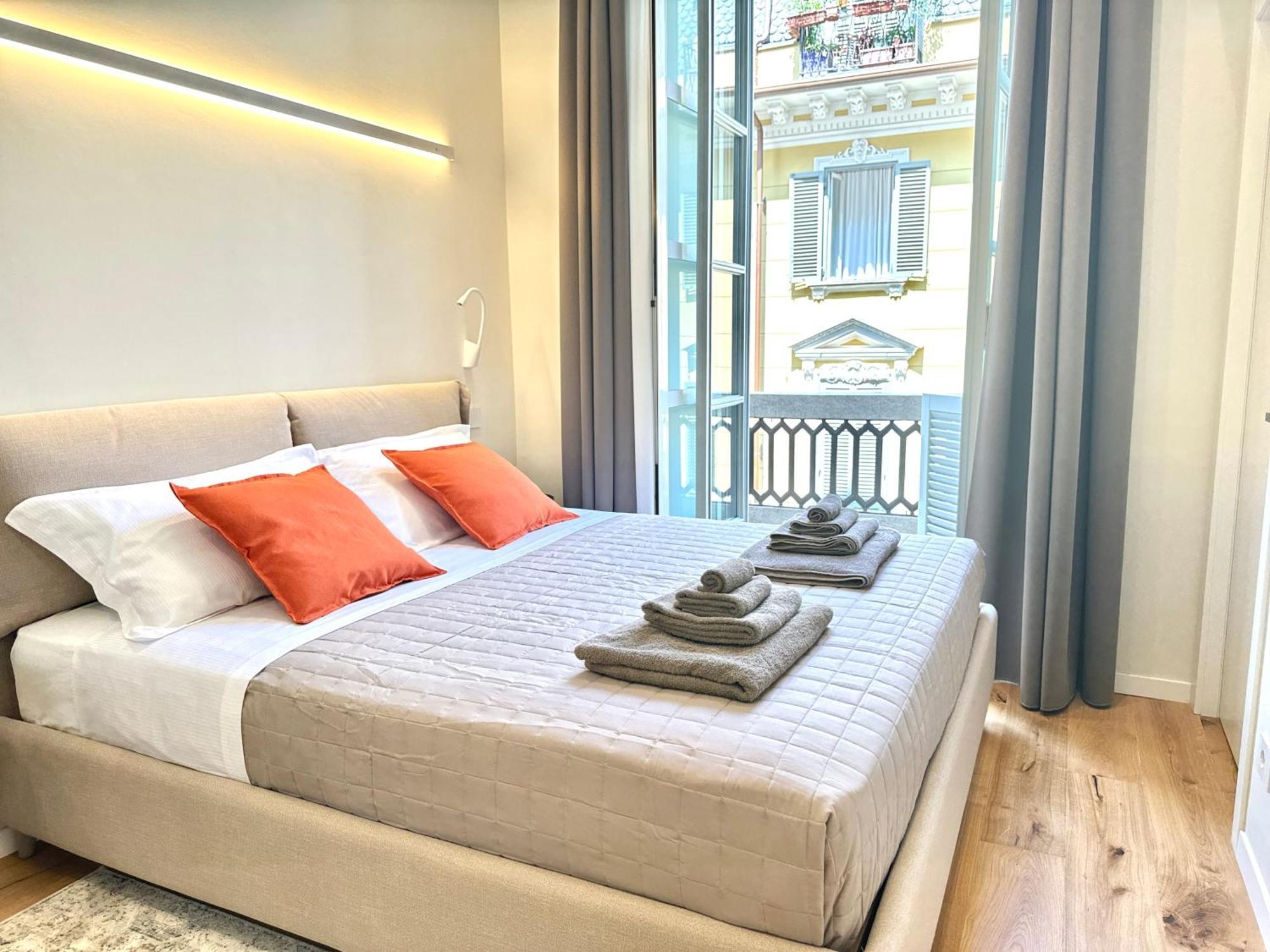 Savoy Luxury Apartment City Center 토리노 외부 사진